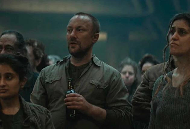 Момент из сериала Укрытие 1 сезон