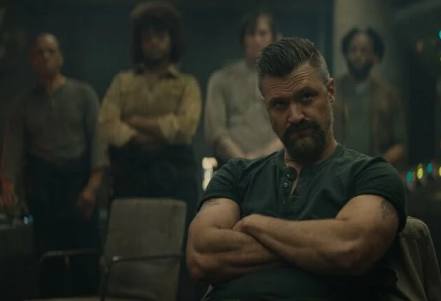 Момент из сериала Укрытие 1 сезон